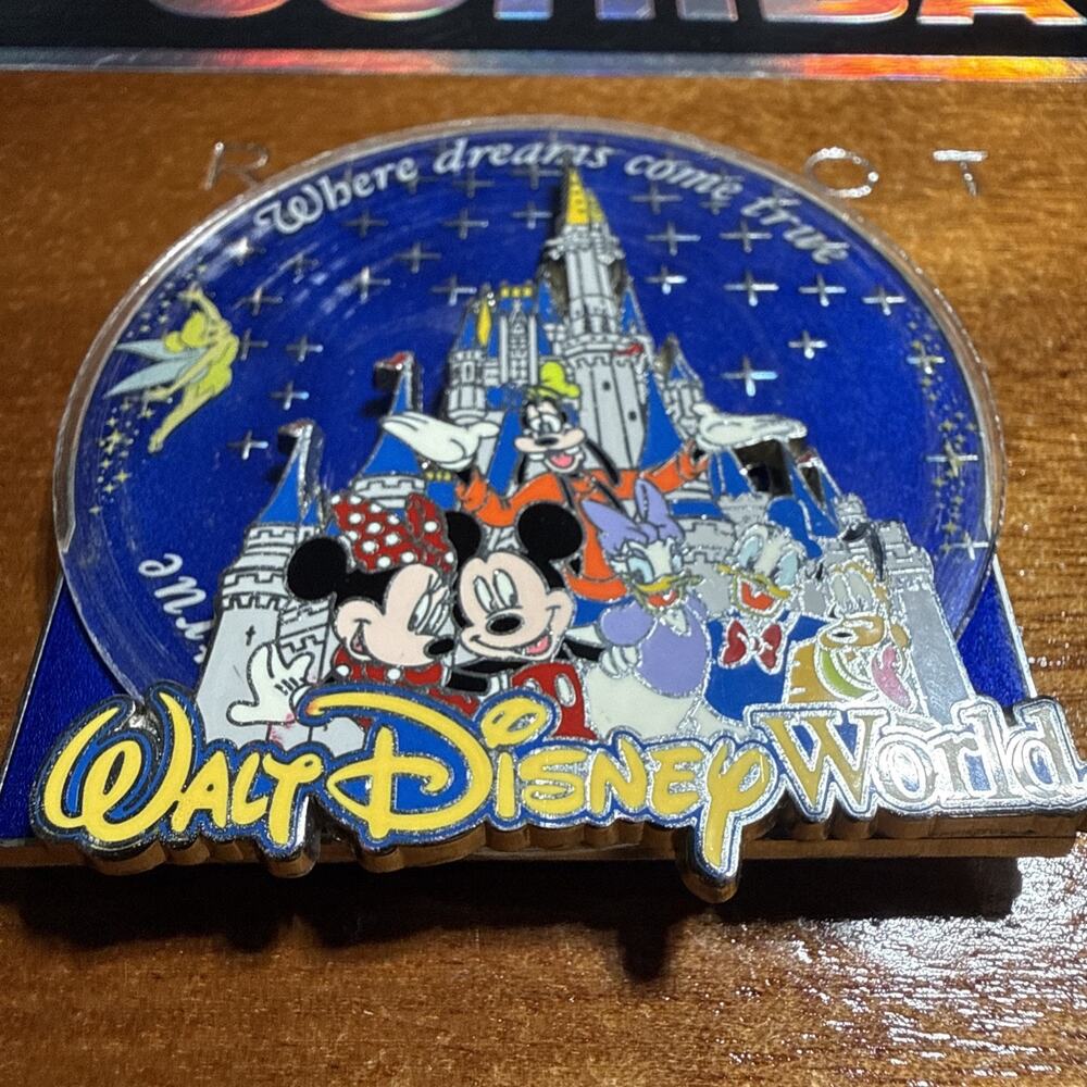 RARE Disney World Where Dreams Come True Spinner Spinning Rotating Fridge Magnet